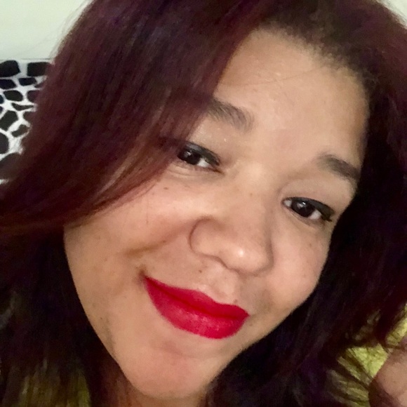 Meet your Posher, Elizabeth - Picture 6 of 8